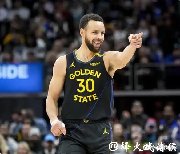 库里缺阵戴维斯12+10 勇士大胜活塞豪取4连胜 库里缺阵戴维斯12+10 勇士大胜活塞豪取4连胜