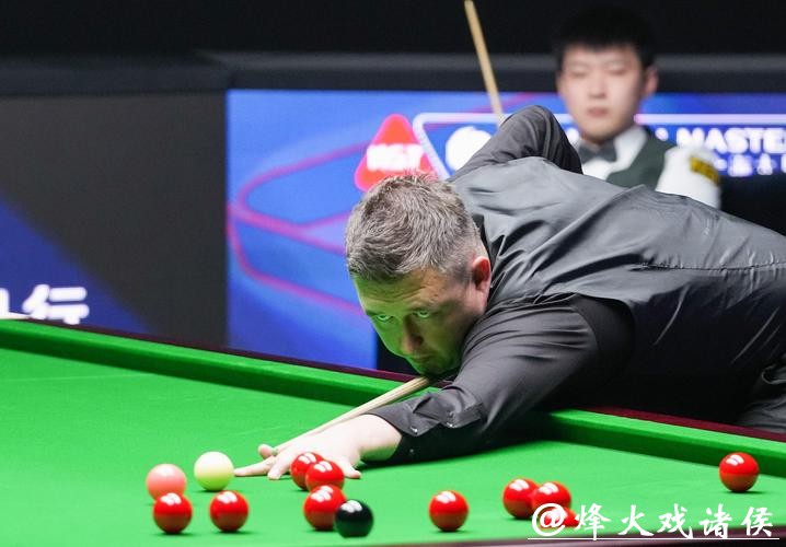 斯诺克冠中冠赛：赵心童2-6不敌特鲁姆普 无缘决赛